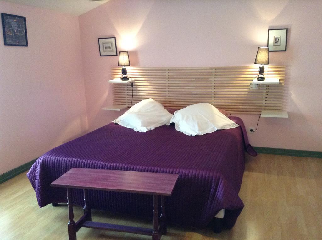 Chambres D'Hotes L'En Haut Des Vignes Mérignac Habitación foto