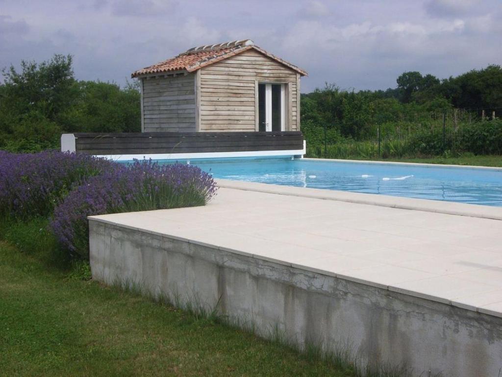 Chambres D'Hotes L'En Haut Des Vignes Mérignac Exterior foto